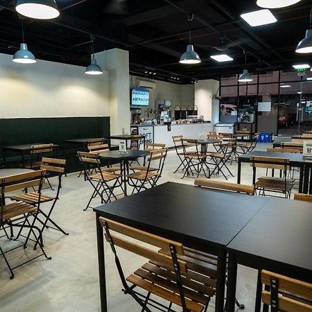 Hop Inn Ortigas Center Manila Pasig City Exterior photo
