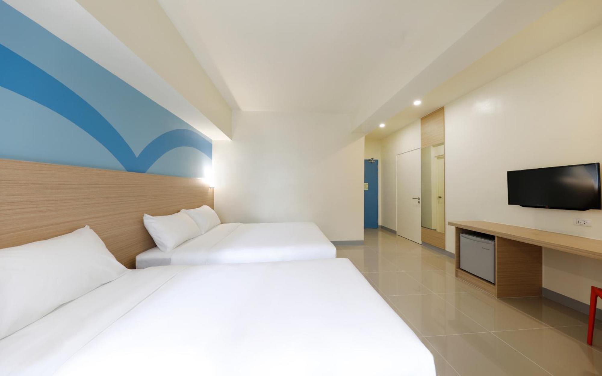 Hop Inn Ortigas Center Manila Pasig City Exterior photo